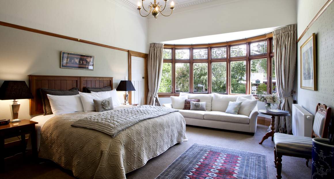 Olivers Lodge Naylor Room v2